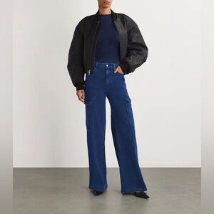 NWT GOOD AMERICAN Good Skate Cargo Jeans Size 10